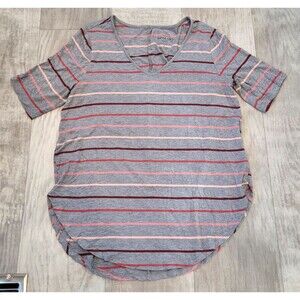 Torrid Super Soft Knits Top Size 2X Striped Gray Round Hem Short Sleeve V-Neck